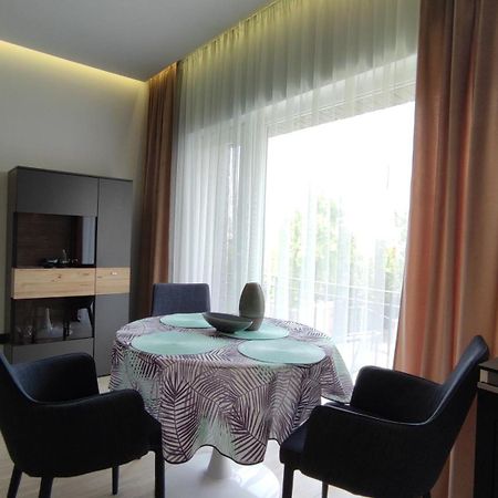 New J&R Apartment Near Girstutis, Free Private Parking & Self Check-In Kaunas Extérieur photo
